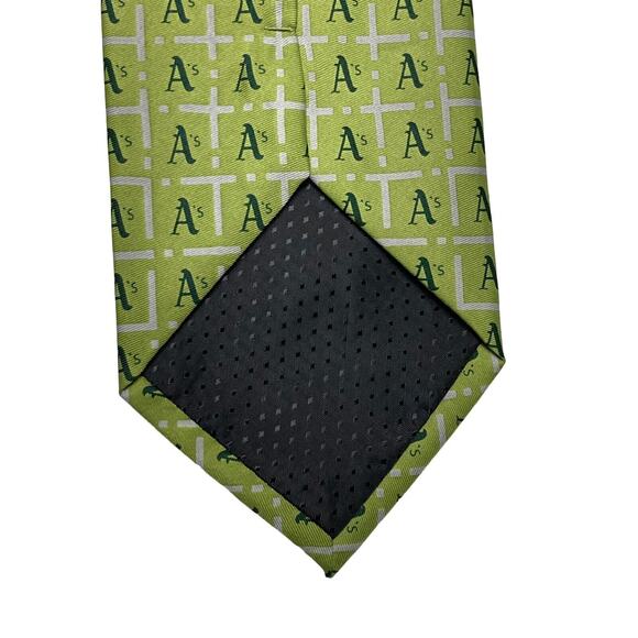 Macy’s MLB Oakland A’s Logo Green Novelty Necktie Polyester - Picture 5 of 7